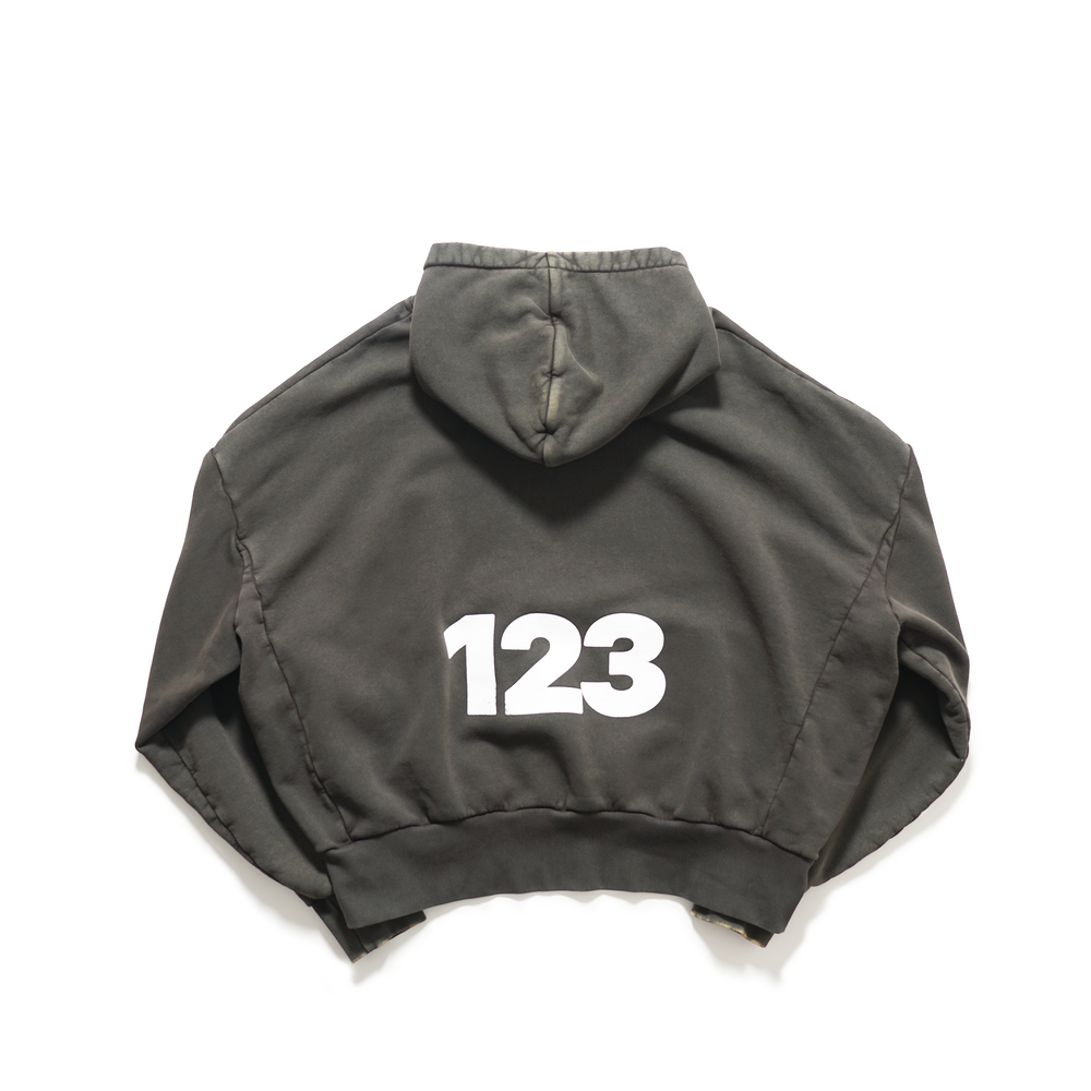 
                      
                        USO-123 HOODIE
                      
                    