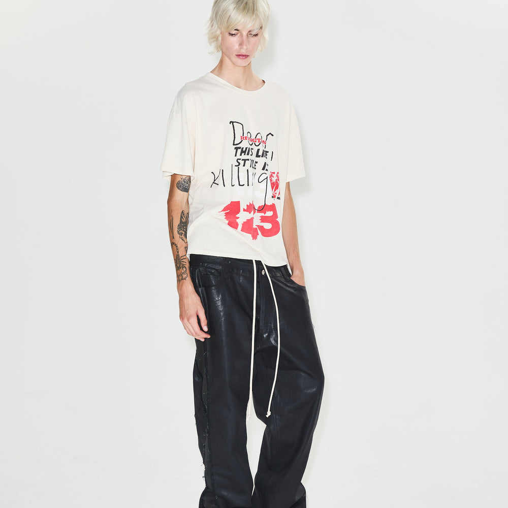 
                      
                        KILLING ME TEE
                      
                    