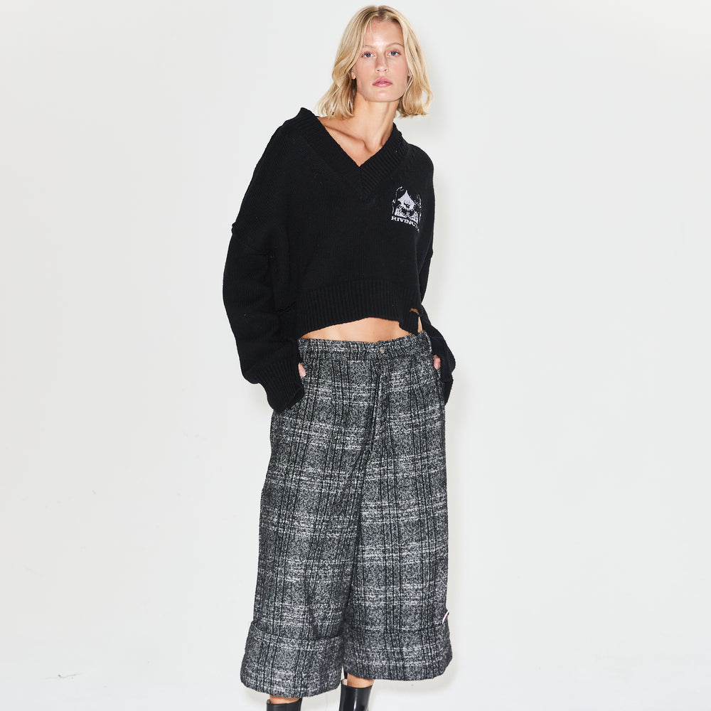 
                      
                        PENTA CROPPED SWEATER
                      
                    